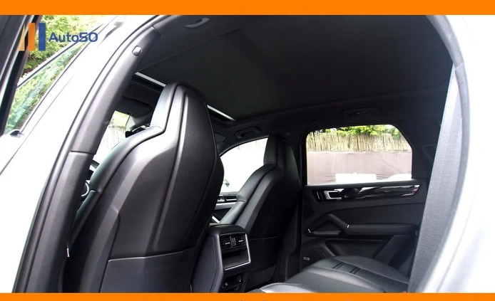 Porsche Cayenne cena 275555 przebieg: 177043, rok produkcji 2017 z Poznań małe 781